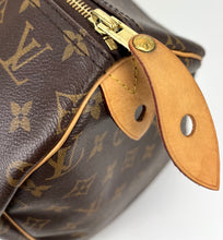 Load image into Gallery viewer, Louis Vuitton speedy 40 in monogram