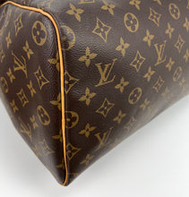 Load image into Gallery viewer, Louis Vuitton speedy 40 in monogram