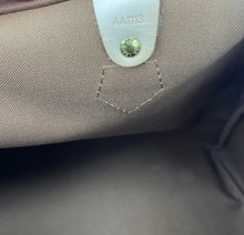 Load image into Gallery viewer, Louis Vuitton speedy 40 in monogram