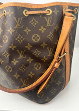 Load image into Gallery viewer, Louis Vuitton petit noé in monogram canvas