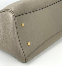 Load image into Gallery viewer, Mulberry belted bayswater in gray