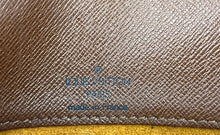 Load image into Gallery viewer, Louis Vuitton musette salsa in monogram