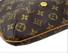 Load image into Gallery viewer, Louis Vuitton musette salsa in monogram
