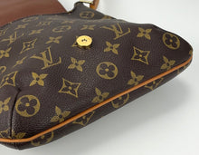 Load image into Gallery viewer, Louis Vuitton musette salsa in monogram