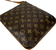 Load image into Gallery viewer, Louis Vuitton musette salsa in monogram