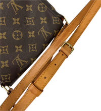 Load image into Gallery viewer, Louis Vuitton musette salsa in monogram