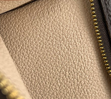 Load image into Gallery viewer, Louis Vuitton toiletry 26