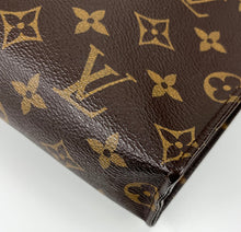 Load image into Gallery viewer, Louis Vuitton toiletry 26