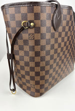 Load image into Gallery viewer, Louis Vuitton neverfull MM damier