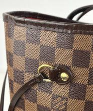 Load image into Gallery viewer, Louis Vuitton neverfull MM damier