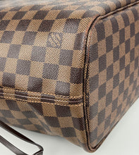 Load image into Gallery viewer, Louis Vuitton neverfull MM damier