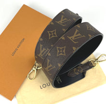 Load image into Gallery viewer, Louis Vuitton bandouliére strap monogram noir