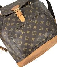 Load image into Gallery viewer, Louis Vuitton montsouris GM backpack