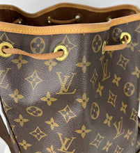 Load image into Gallery viewer, Louis Vuitton montsouris GM backpack