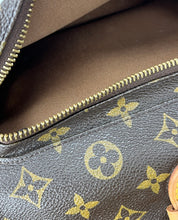 Load image into Gallery viewer, Louis Vuitton montsouris GM backpack