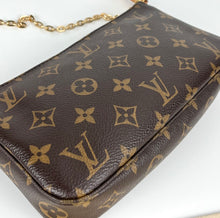 Load image into Gallery viewer, Louis Vuitton pochette accessories in monogram