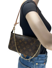 Load image into Gallery viewer, Louis Vuitton pochette accessories in monogram