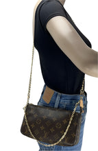 Load image into Gallery viewer, Louis Vuitton pochette accessories in monogram