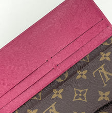 Load image into Gallery viewer, Louis Vuitton Josephine wallet with removable pouch