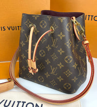 Load image into Gallery viewer, Louis Vuitton NeoNoe BB in monogram