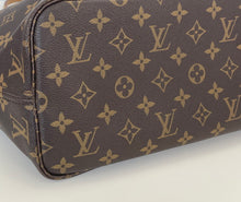 Load image into Gallery viewer, Louis Vuitton neverfull MM monogram