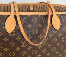 Load image into Gallery viewer, Louis Vuitton neverfull MM monogram