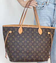 Load image into Gallery viewer, Louis Vuitton neverfull MM monogram