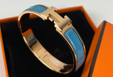 Load image into Gallery viewer, Hermes Clic H enamel rose gold bleu