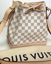 Load image into Gallery viewer, Louis Vuitton noe BB bucket bag in azur