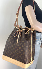 Load image into Gallery viewer, Louis Vuitton noe GM in monogram