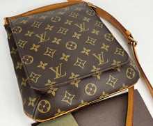 Load image into Gallery viewer, Louis Vuitton musette salsa in monogram