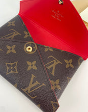 Load image into Gallery viewer, Louis Vuitton kirigami medium