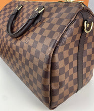 Load image into Gallery viewer, Louis Vuitton Speedy 35 bandouliere in damier