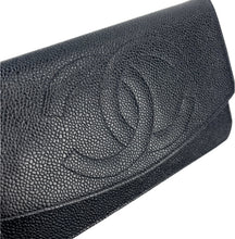 Load image into Gallery viewer, CHANEL bifold  wallet CC caviar