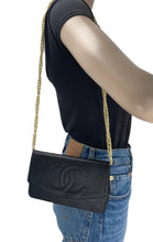 Load image into Gallery viewer, CHANEL bifold  wallet CC caviar