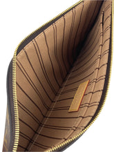 Load image into Gallery viewer, Louis Vuitton pochette monogram