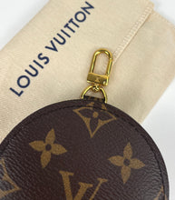 Load image into Gallery viewer, Louis Vuitton round coin purse