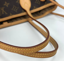 Load image into Gallery viewer, Louis Vuitton neverfull pm monogram