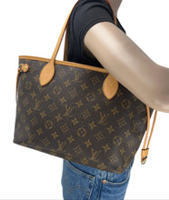 Load image into Gallery viewer, Louis Vuitton neverfull pm monogram