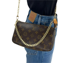 Load image into Gallery viewer, Louis Vuitton pochette accessories in monogram