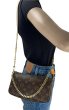 Load image into Gallery viewer, Louis Vuitton pochette accessories in monogram