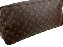 Load image into Gallery viewer, Louis Vuitton neverfull GM in monogram