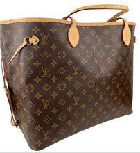 Load image into Gallery viewer, Louis Vuitton neverfull GM in monogram