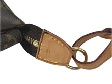 Load image into Gallery viewer, Louis Vuitton pochette accessories in monogram