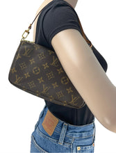 Load image into Gallery viewer, Louis Vuitton pochette accessories in monogram