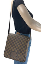 Load image into Gallery viewer, Louis Vuitton Brooklyn PM