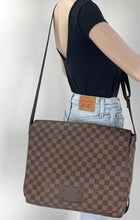 Load image into Gallery viewer, Louis Vuitton brooklyn GM damier messenger