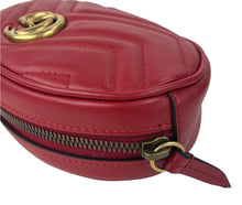Load image into Gallery viewer, Gucci marmont matelasse belt beg in red size 75