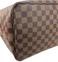 Load image into Gallery viewer, Louis Vuitton neverfull GM in damier