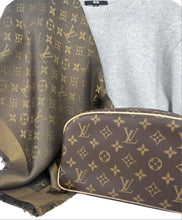 Load image into Gallery viewer, Louis Vuitton monogram shine shawl brown/gold